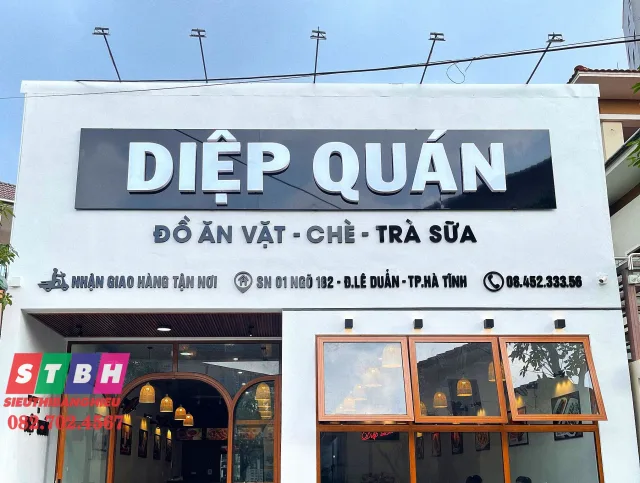 Bảng hiệu trà sữa ăn vặt đẹp dễ thay đổi nội dung