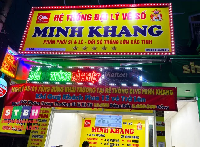 Bảng hiệu đại lý vé số đẹp rõ chữ nhìn từ xa