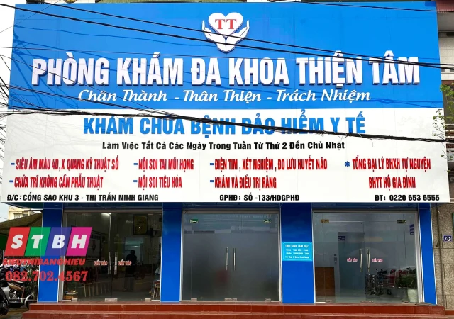 Bảng hiệu phòng khám đa khoa hiện đại phù hợp khu dân cư