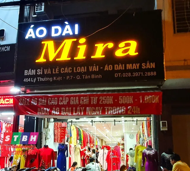 Bảng hiệu shop áo dài đẹp uy tín phù hợp mọi phong cách cửa hàng