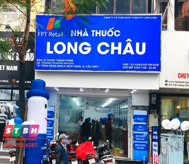 Bảng hiệu nhà thuốc Long Châu hiện đại, thẩm mỹ cao, giá hợp lý