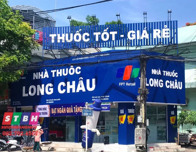 Bảng hiệu nhà thuốc Long Châu đẹp, gọn gàng, đúng chuẩn thương hiệu