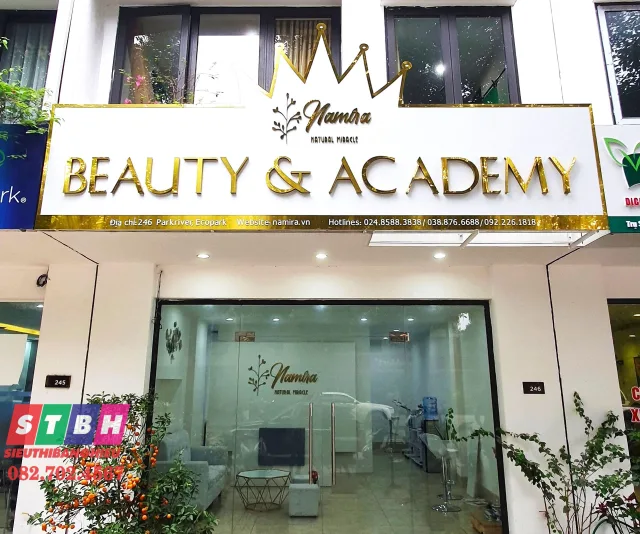 Bảng hiệu thẩm mỹ viện uy tín thi công gọn gàng thẩm mỹ cao