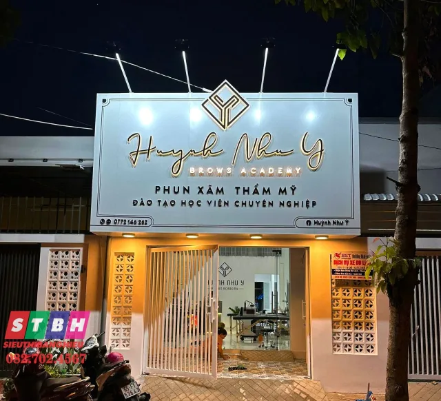 Bảng hiệu phun xăm đẹp giá tốt được nhiều chủ tiệm lựa chọn