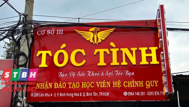 Bảng hiệu tại Quận Bình Tân thiết kế gọn gàng dễ đọc