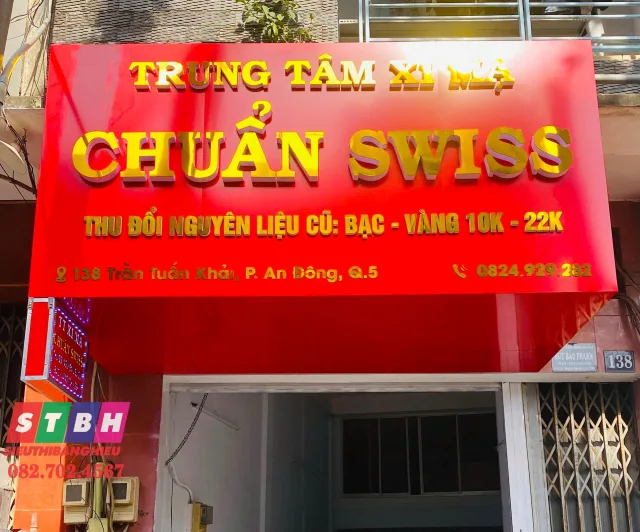 Làm bảng hiệu quảng cáo Quận 1 tối ưu mặt tiền hẹp, dễ đọc và gọn gàng