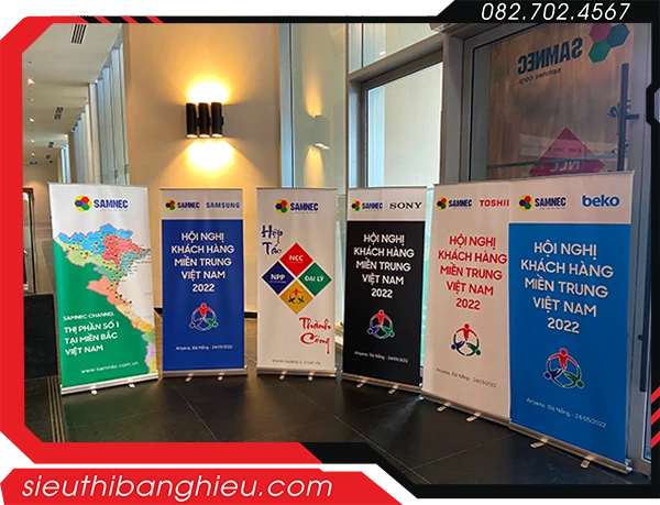 Standee Cuốn Gọn Nhẹ, Dễ Dựng