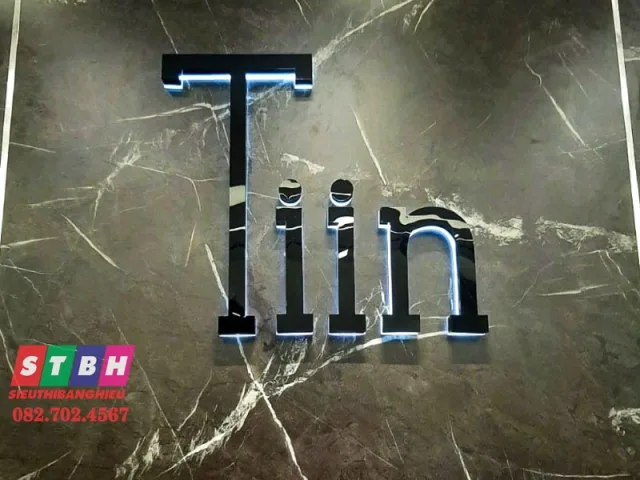 Logo mica đẹp sang trọng bền bỉ thi công nhanh giá rẻ