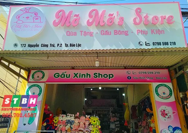 Bảng hiệu shop gấu bông mica chữ nổi dễ thương
