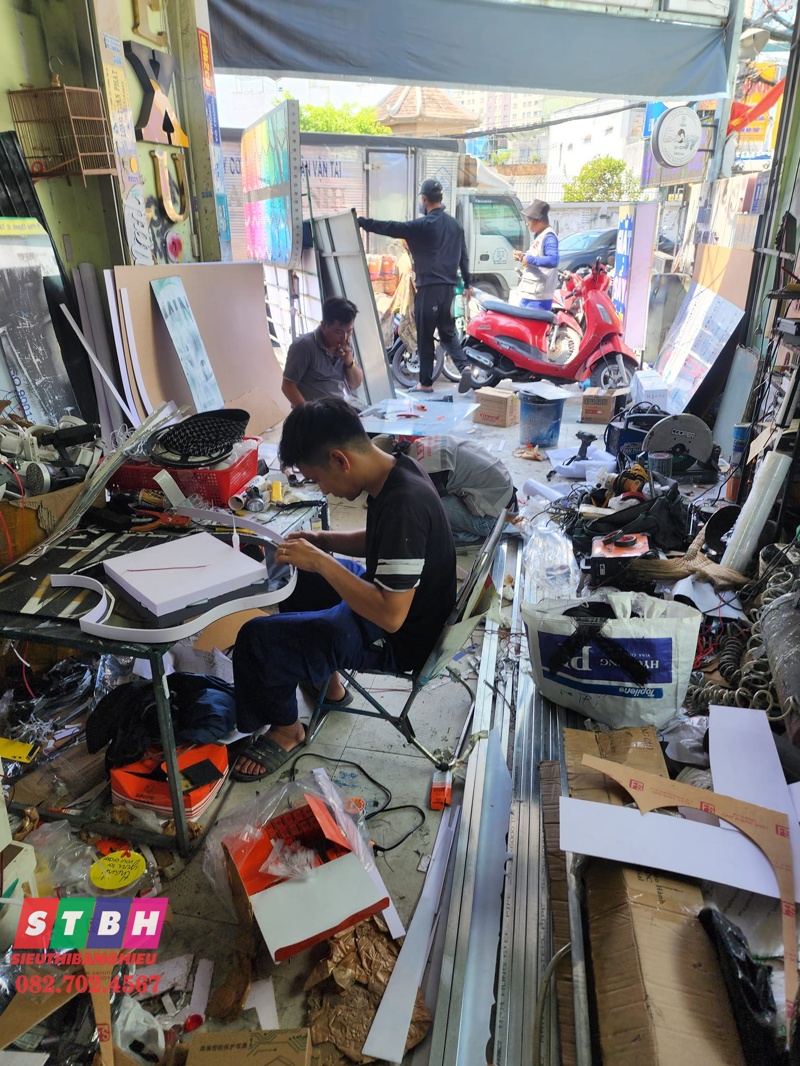 Kich thước bảng hiệu quảng cáo