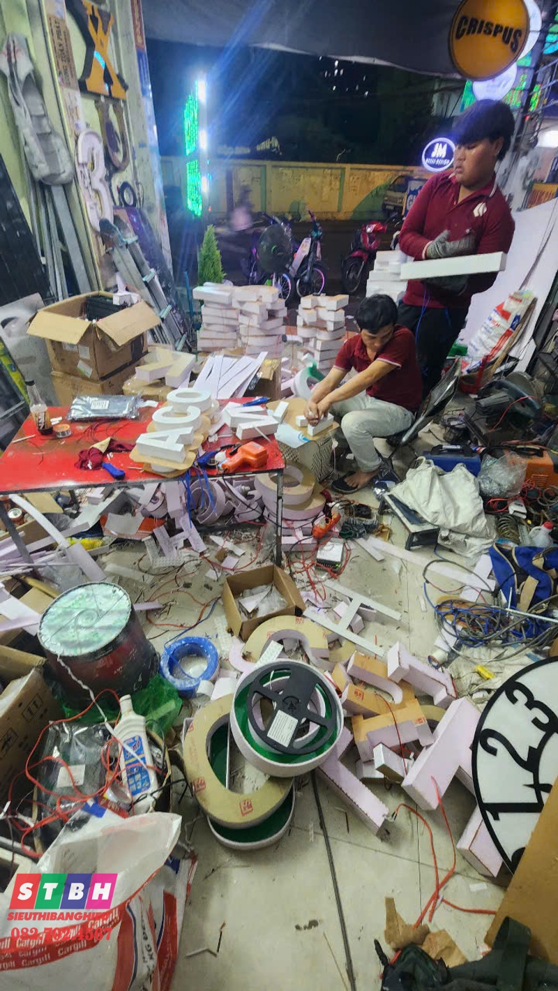 Thi công bảng hiệu