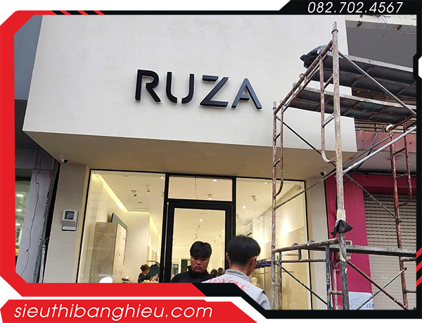 Làm Bảng Hiệu Shop Quần Áo Tại TP.HCM – Đúng Gu, Đúng Giá