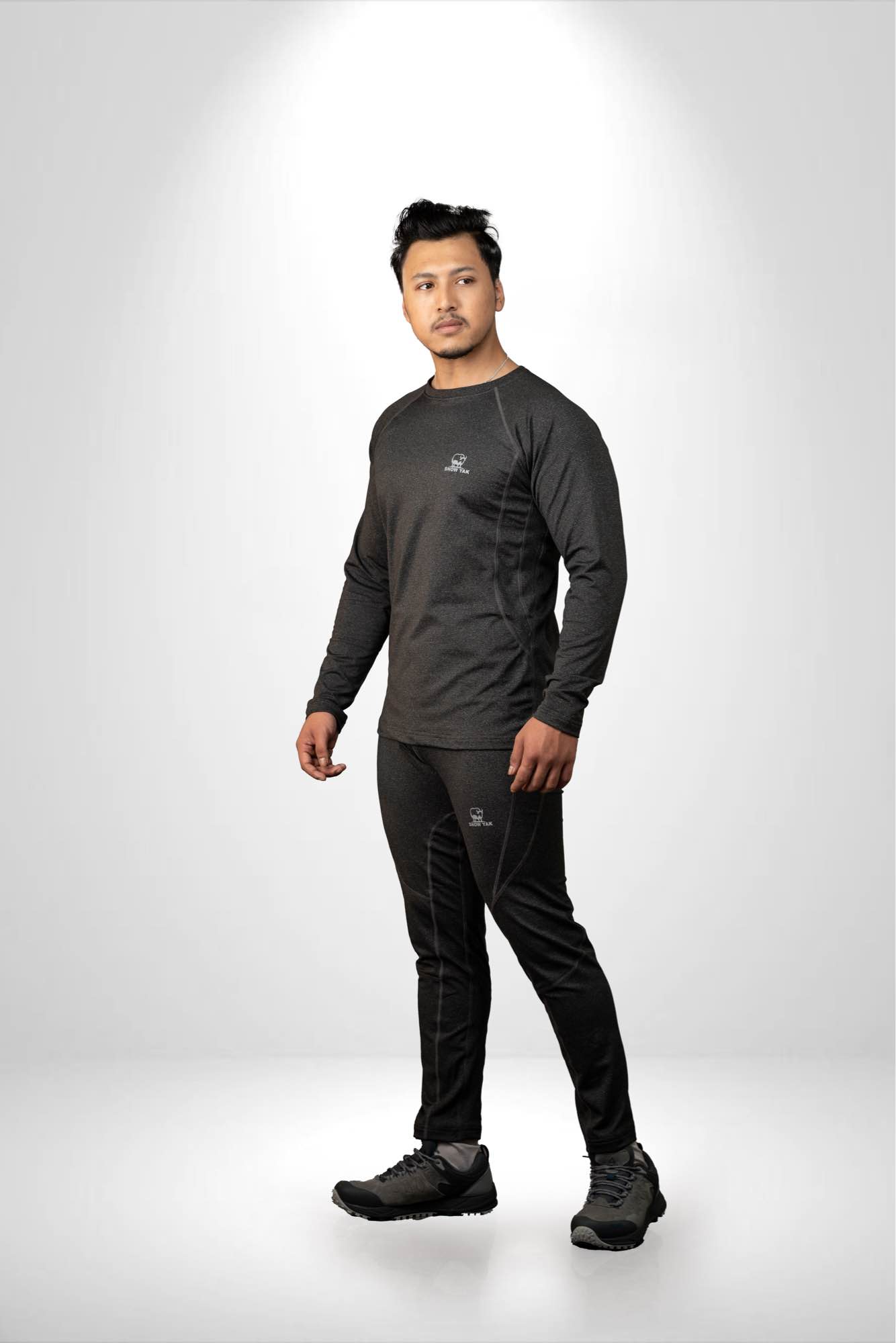 Snow Yak Grey Thermal Set For Men — your perfect base layer for winter, trekking, or travel. Designed to keep you cozy without the bulk.