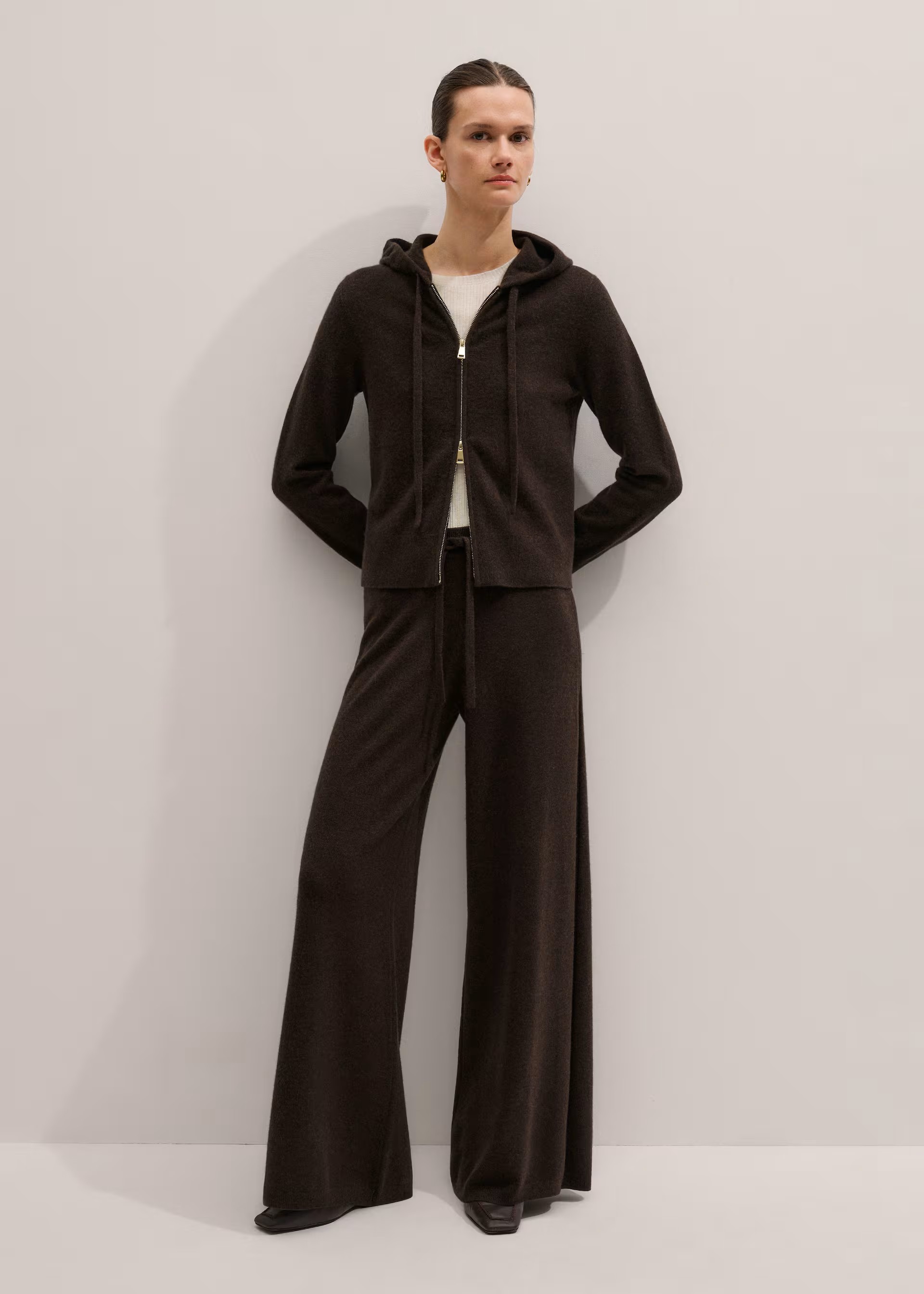 Wide-Leg 100% Cashmere Knit Pant