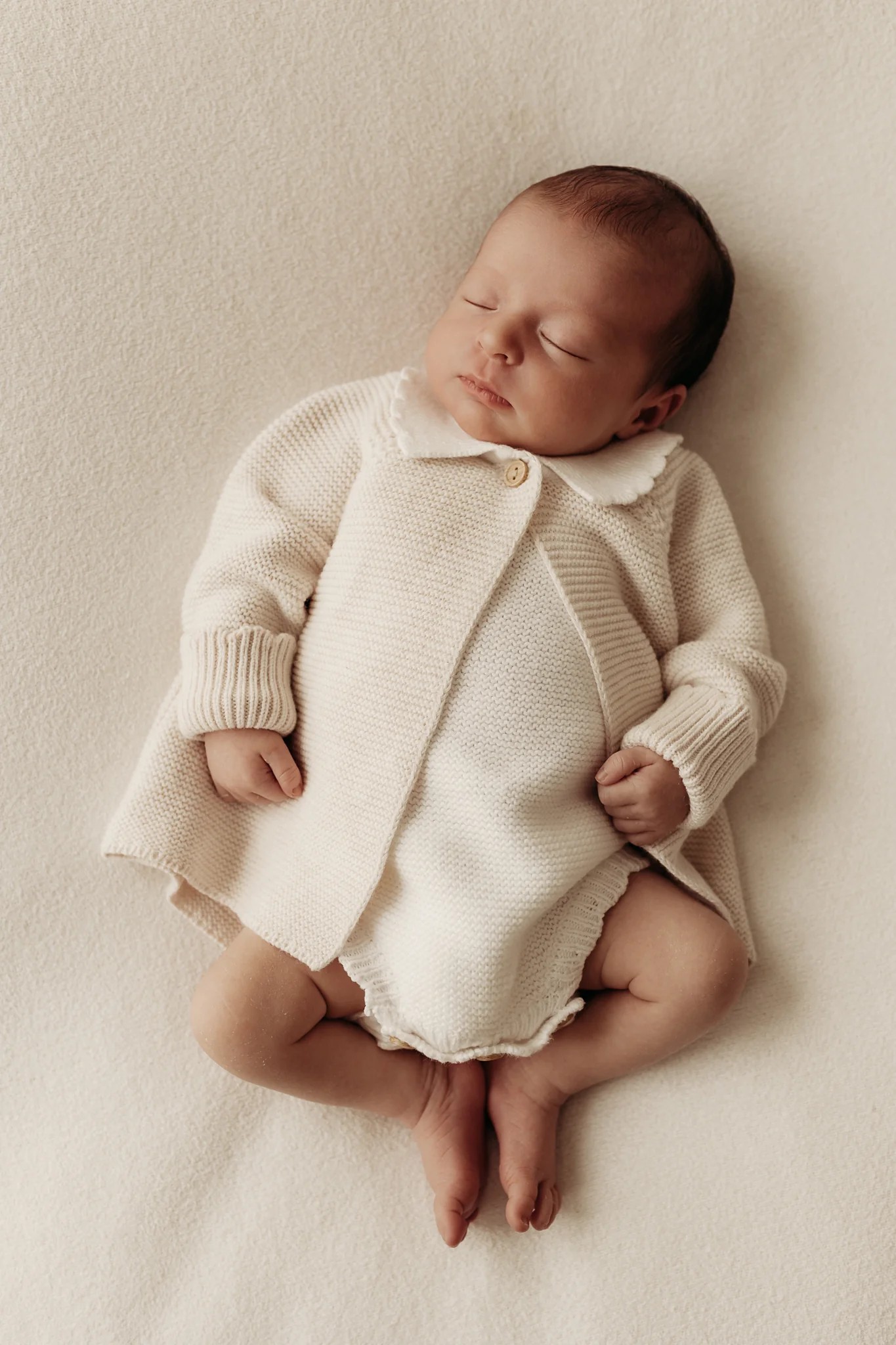 Oat Organic Cotton Scallop Collar Baby Cardigan