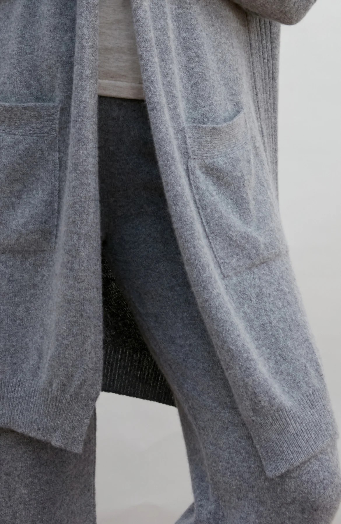 Womens Pure Lambswool Long Line Cardigan with Pockets