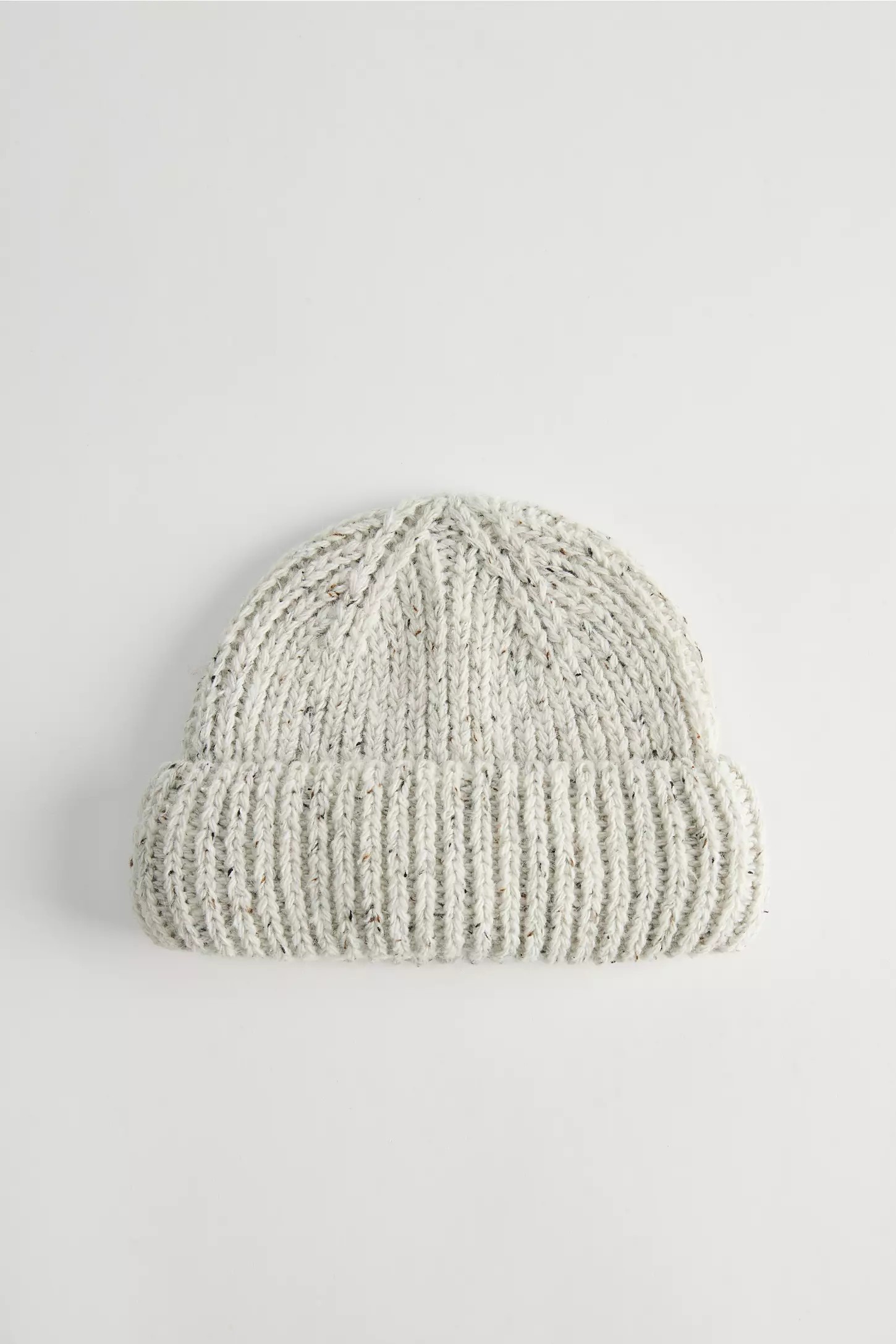BEANIE HAT Hover