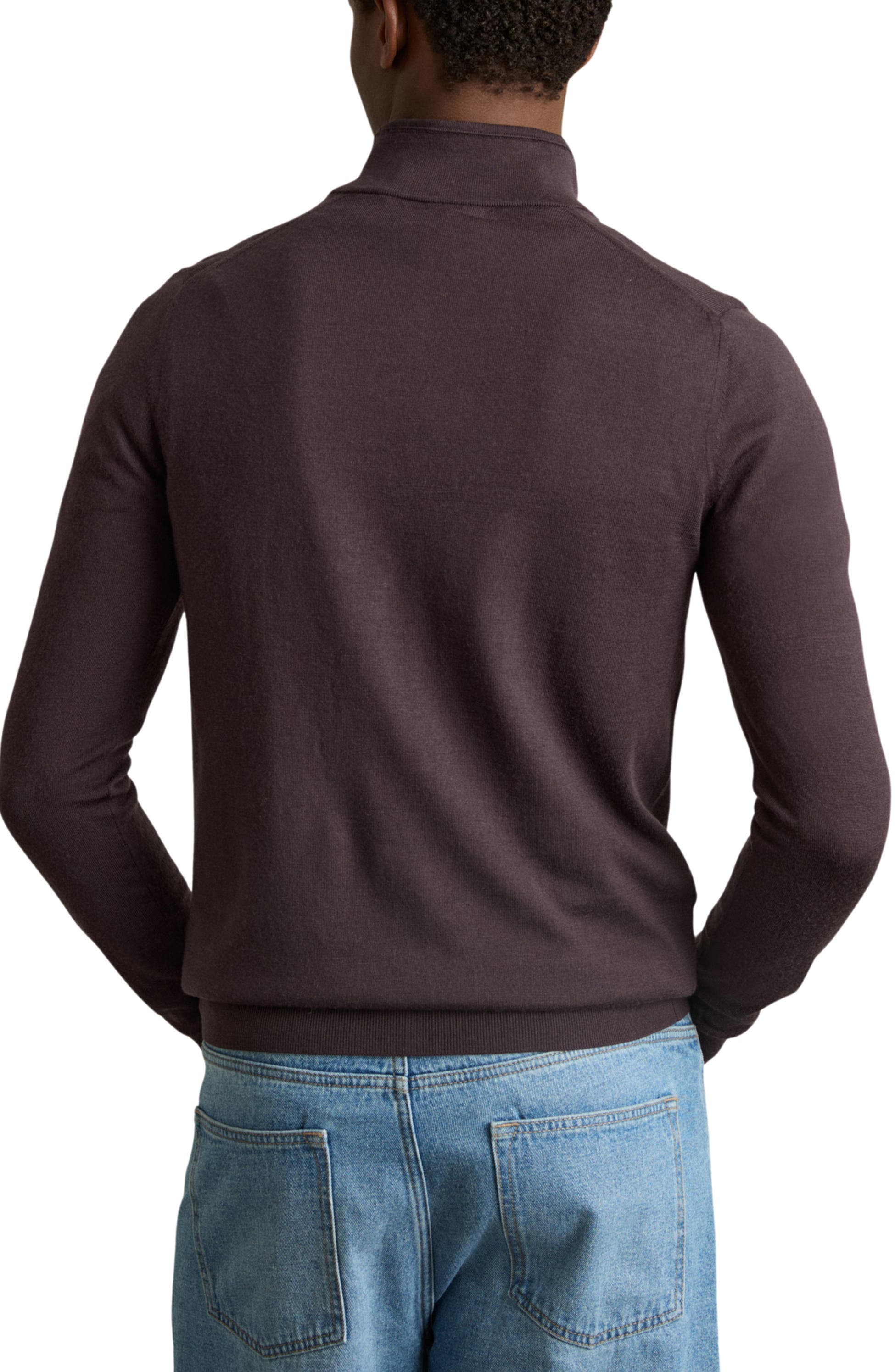 pullover Hover