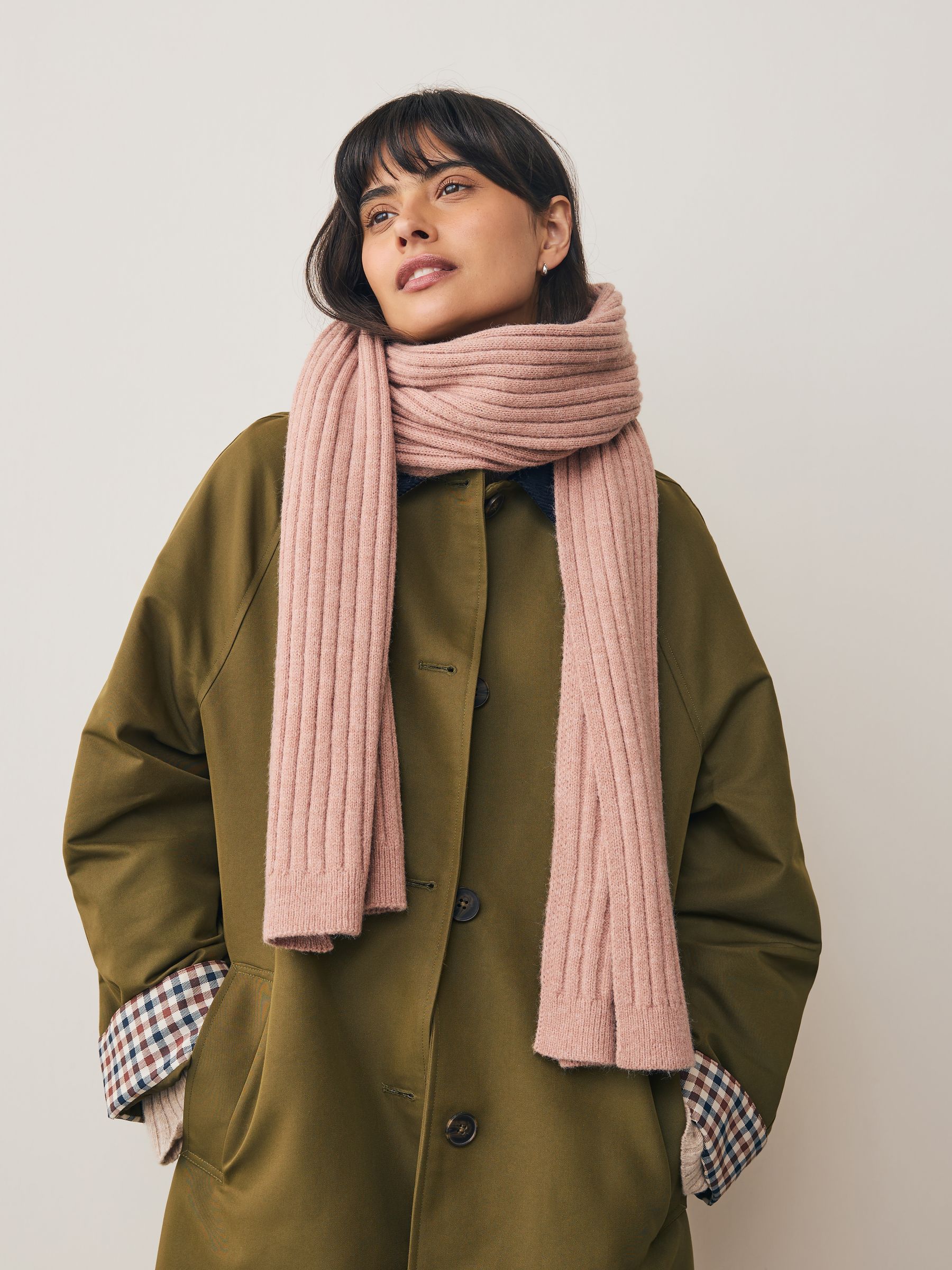 Pink - Knitted ribbed scarf