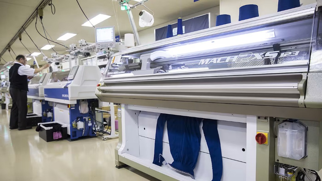 Shima Seiki Flat Knitting Machine