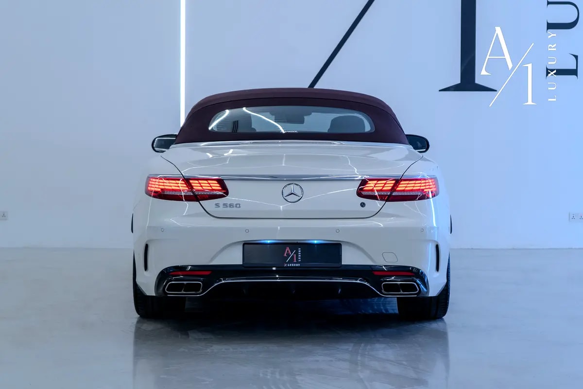 2018 Mercedes Benz S560 Convertible V8, Service History, Fully Loaded, Excellent Condition, GCC Spec - Thumbnail 4