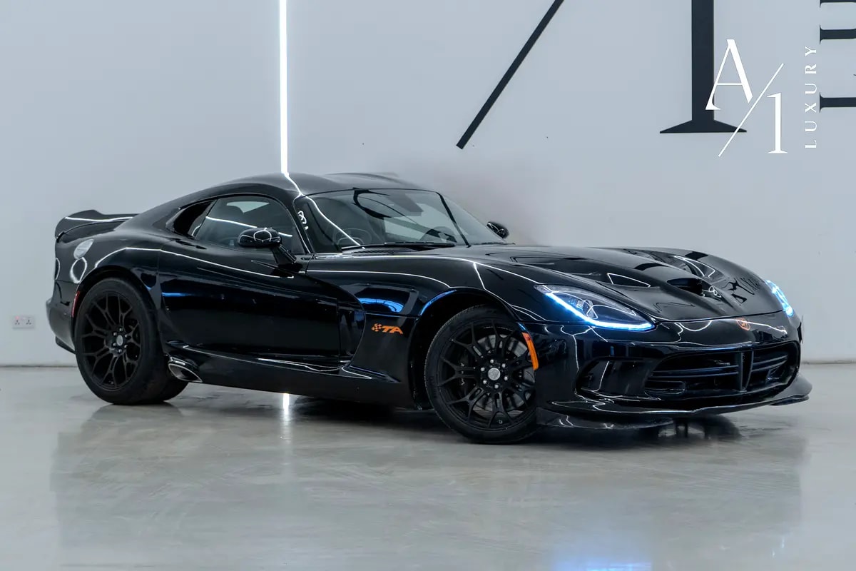 2014 Dodge Viper Time Attack Edition, 7 OF 33, In the World, Clean Title, Low Kms, American Specs - Thumbnail 3