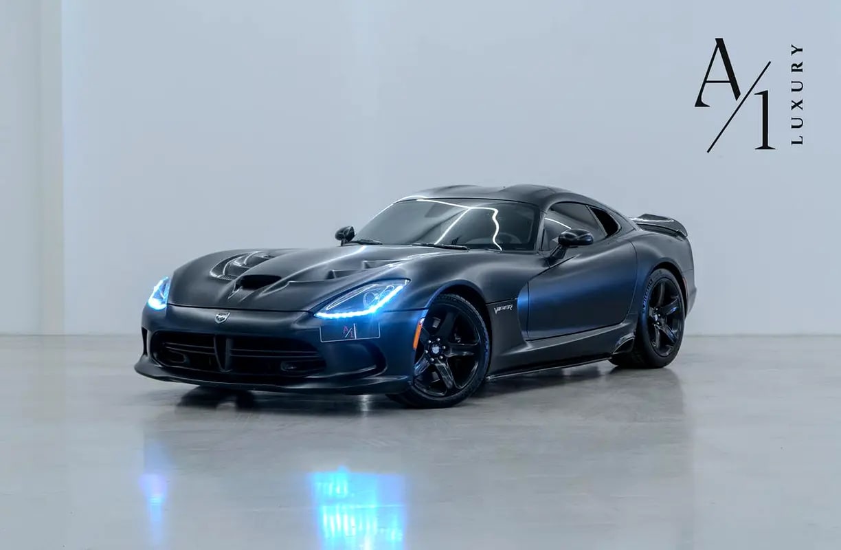 2017 dodge Viper SRT, Fully Loaded, Excellent Condition, GCC Specs