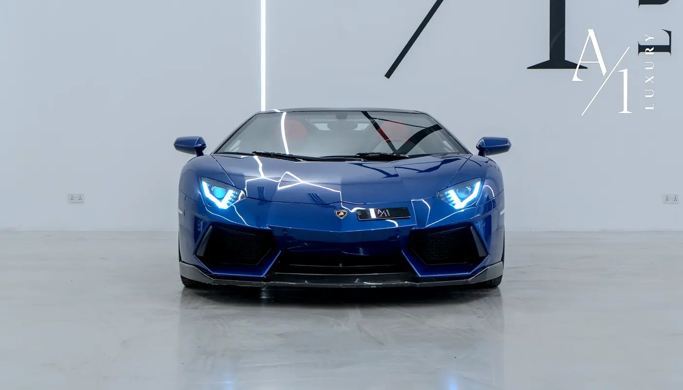 2014 Lamborghini Aventador Roadster, Excellent Condition, Fully Loaded, GCC Spec - Thumbnail 4
