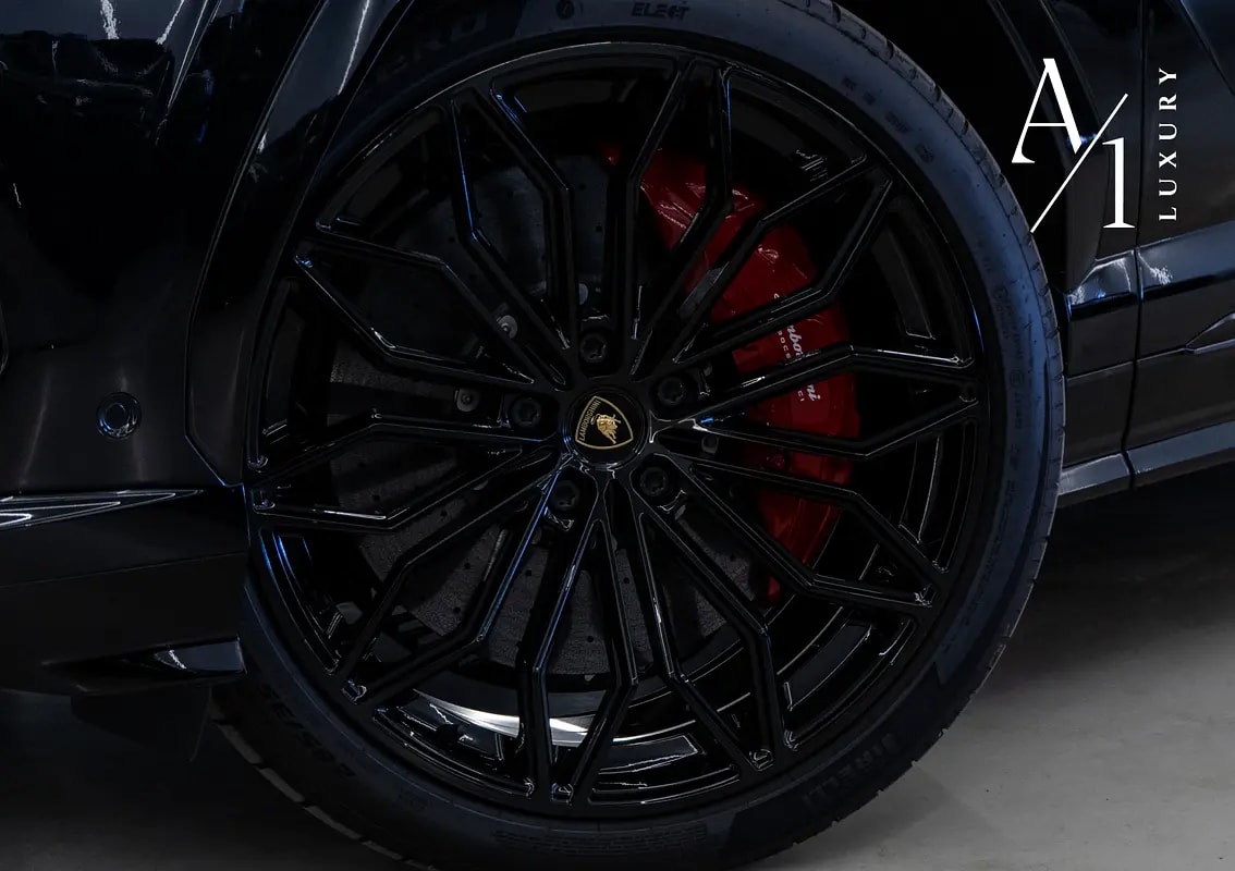 2025 Lamborghini Urus SE, Brand New, Fully Loaded, Excellent Condition - Thumbnail 4