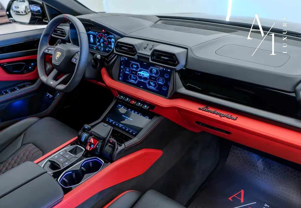 2025 Lamborghini Urus SE, Brand New, Fully Loaded, Excellent Condition - Thumbnail 8