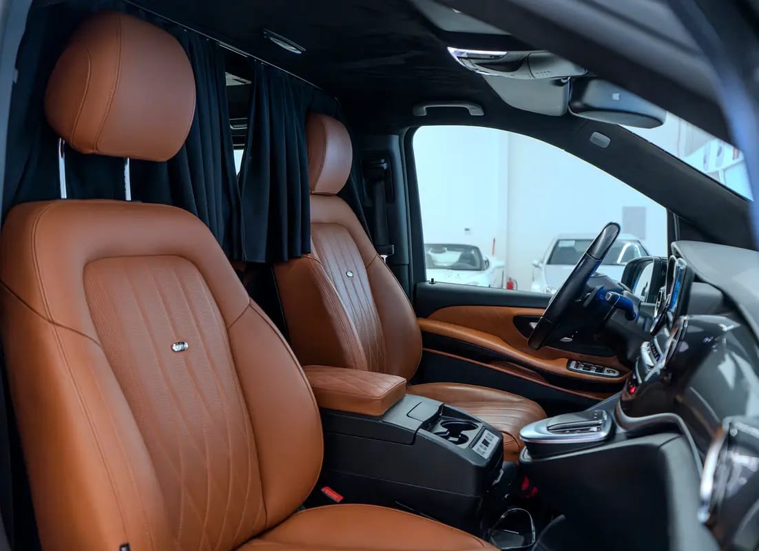 2021 Mercedes-Benz V 250, Falcon Edition, Excellent Condition, GCC Specs - Thumbnail 10