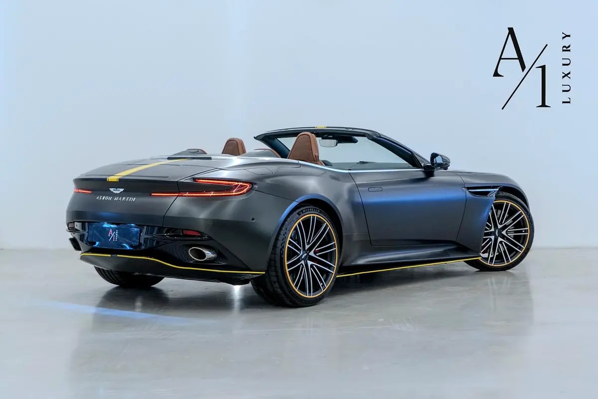 2025 Aston Martin DB12 Volante, With Warranty  Service Contract, Fully Loaded, GCC Specs - Thumbnail 3