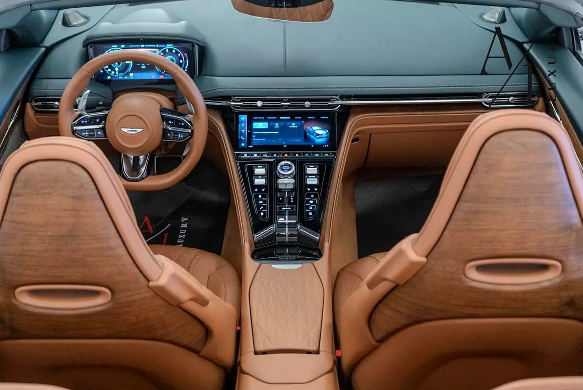2025 Aston Martin DB12 Volante, With Warranty  Service Contract, Fully Loaded, GCC Specs - Thumbnail 7