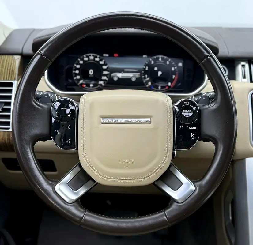 2019 Range Rover Vogue HSE, Warranty, Full Service History, Fully Loaded, Excellent Condition, GCC - Thumbnail 9