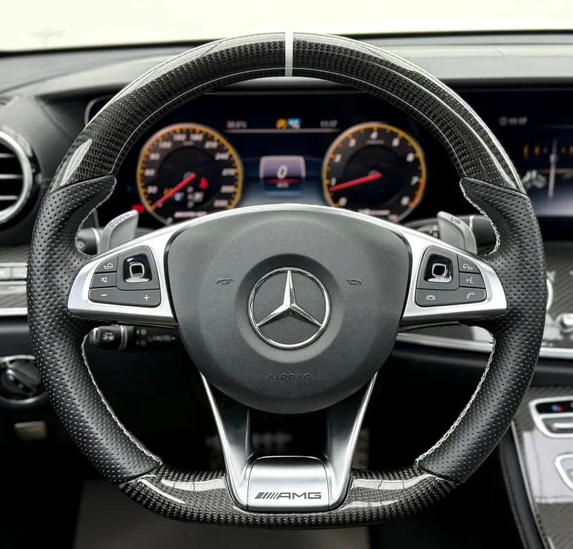 2018 Mercedes Benz E63 S AMG, Full Service History, Carbon Fiber Package, Excellent Condition, GCC - Thumbnail 7