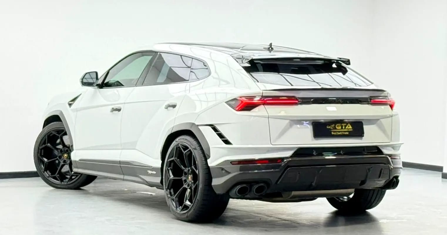 2024 Lamborghini Urus Performante, Full Service History, 2028 Warranty, Excellent Condition - Thumbnail 3