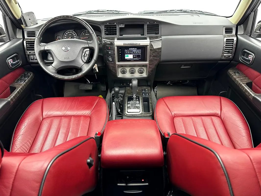 2024 Nissan Patrol Super Safari (Al Ostura Edition), June/2027 Nissan Warranty, FSH, GCC - Thumbnail 9