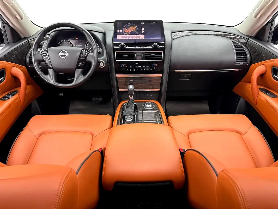 2024 Nissan Patrol LE Titanium, 1 Year Warranty Unlimited KM, Full Service History, GCC - Thumbnail 10
