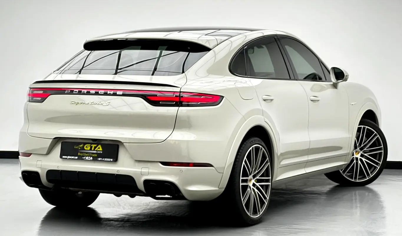 2021 Porsche Cayenne Turbo S E-Hybrid, 1 Year Unlimited Km Warranty, Full Porsche Service History, G - Thumbnail 4