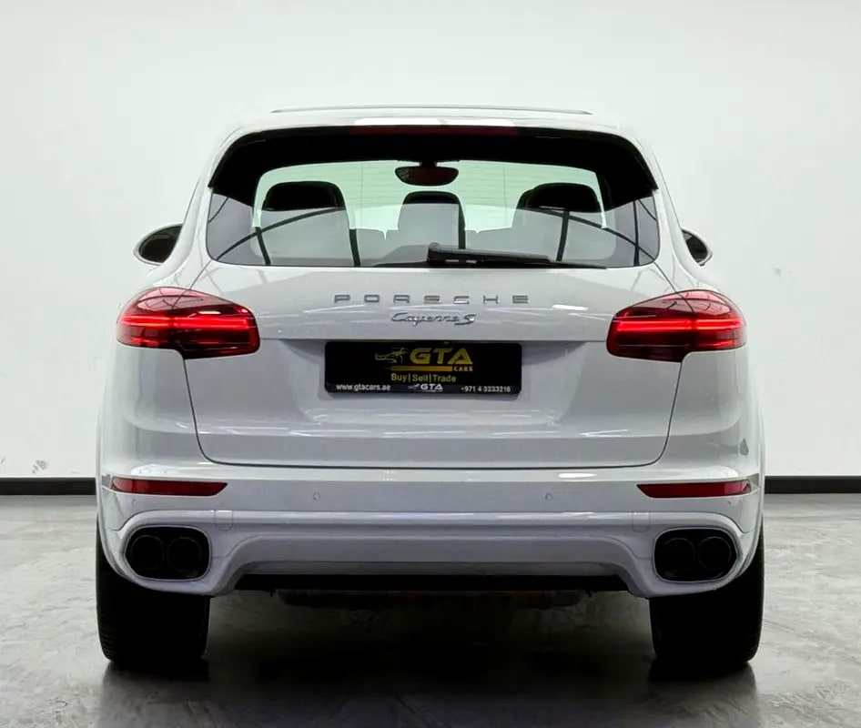 2016 Porsche Cayenne S, Service History, Fully Loaded, Excellent Condition, GCC - Thumbnail 5