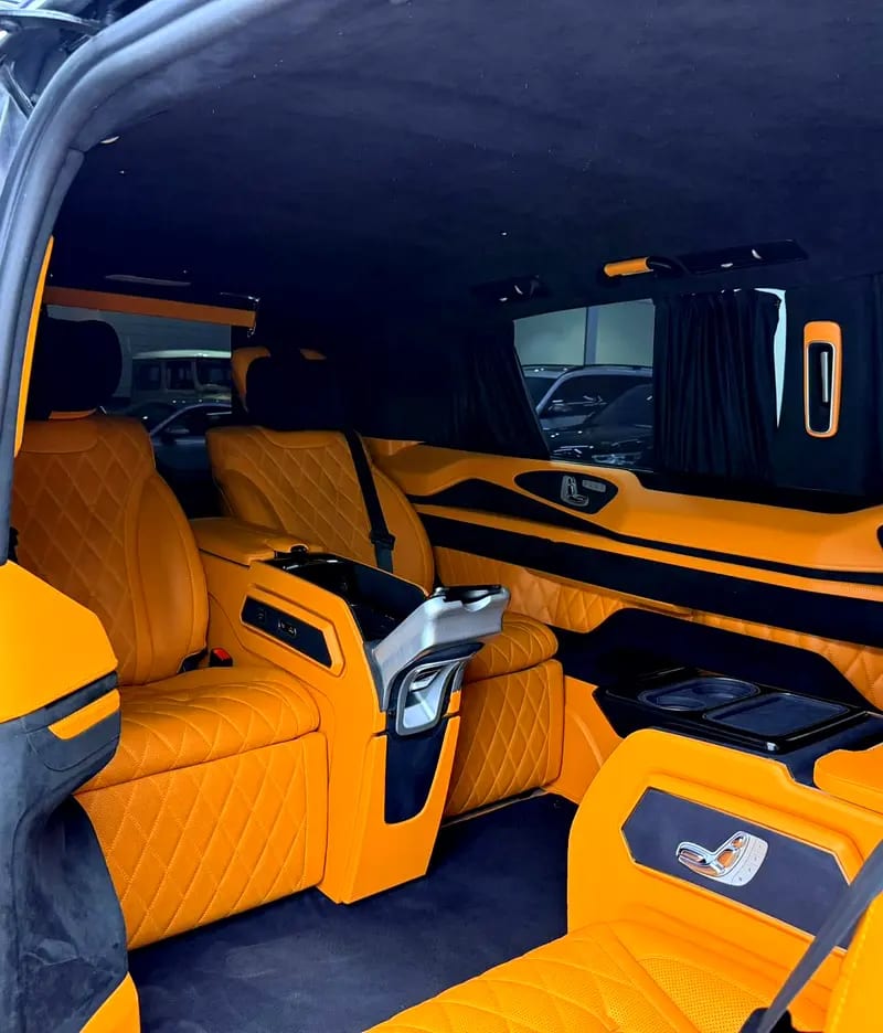 2021 Mercedes-Benz V250 Brabus Kit, 1 Years Warranty Unlimited Km, Excellent Condition, GCC - Thumbnail 10