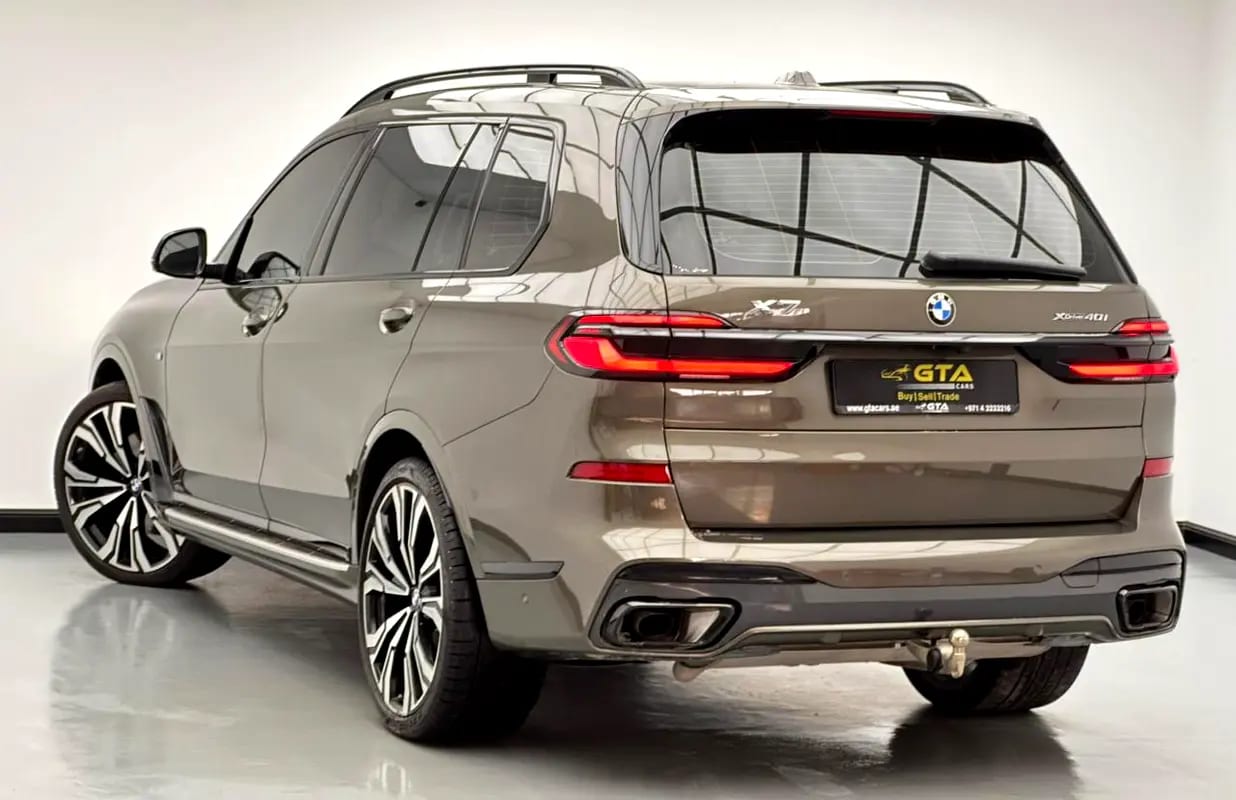 2024 BMW X7 xDrive40i M-Sport, 10/2028 BMW Warranty,10/2029 Service Pack, GCC - Thumbnail 4