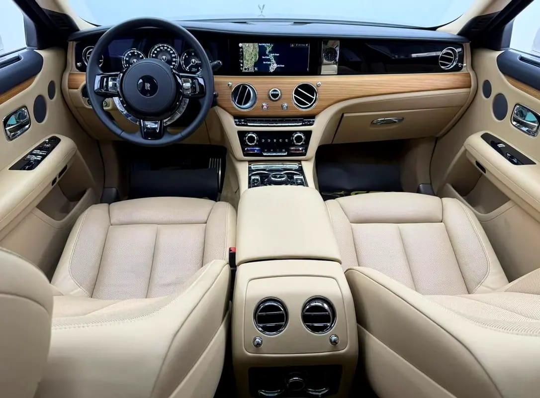 2022 Rolls Royce Ghost, 1 Year Unlimited KM Warranty, Full Service History - Thumbnail 10