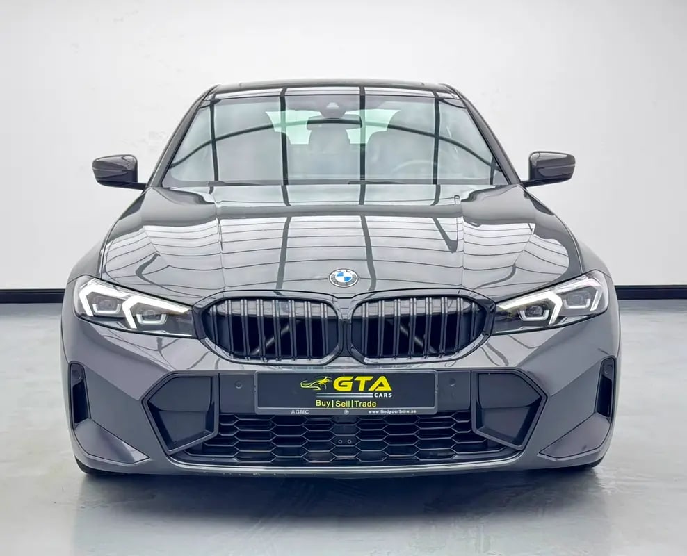 2023 BMW 330i M-Sport, BMW Service History, 19/12/2026 BMW Warranty and Service Pack, GCC - Thumbnail 2