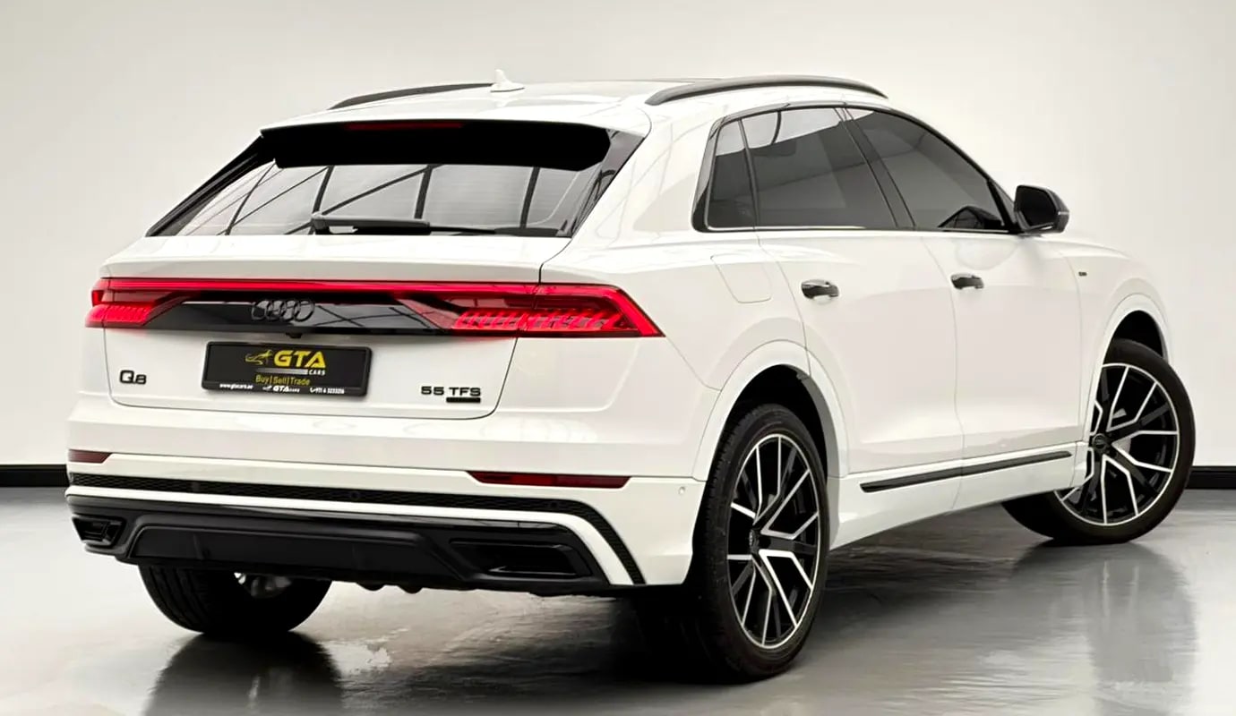 2019 Audi Q8 55TFSI Quattro S-line, 1 Year Warranty Unlimited Km, Full Service History, GCC - Thumbnail 4