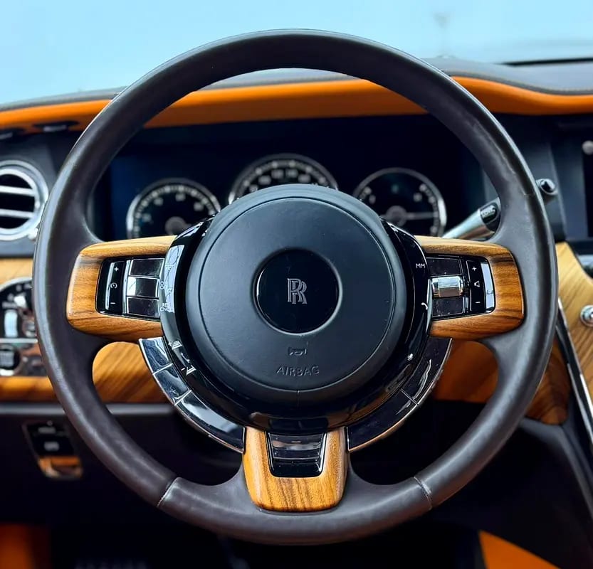 2020 Rolls Royce Cullinan, One Year Warranty Unlimited Km, Full Service History, GCC - Thumbnail 9