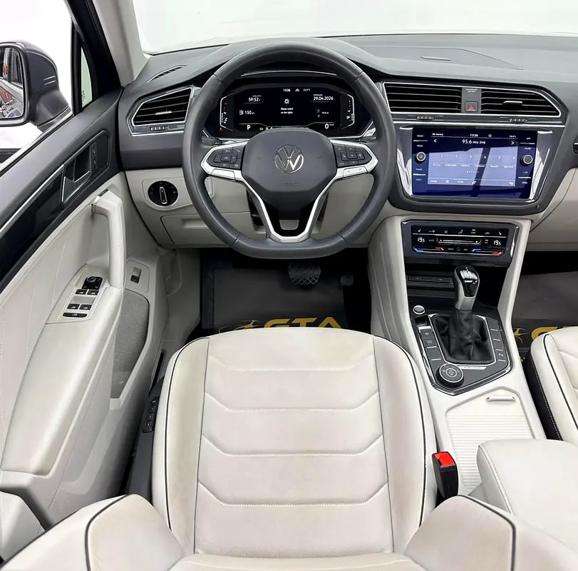 2023 Volkswagen Tiguan Elegance Premium, 07/2028 Volkswagen Warranty + Service Contract, FSH, GCC - Thumbnail 8