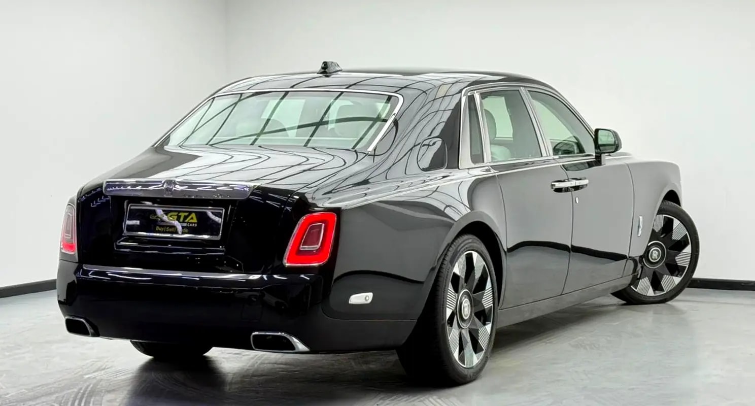 2024 Rolls Royce Phantom Series 2, Rolls Royce Warranty till 04/2028 + Service Contract, GCC - Thumbnail 6