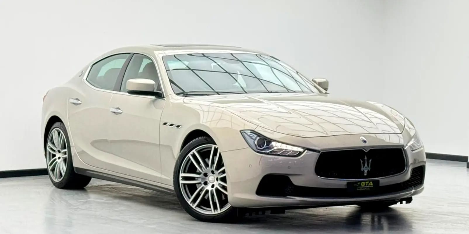 2016 Maserati Ghibli Q4, Full Maserati Service History, Excellent Condition, GCC - Thumbnail 3