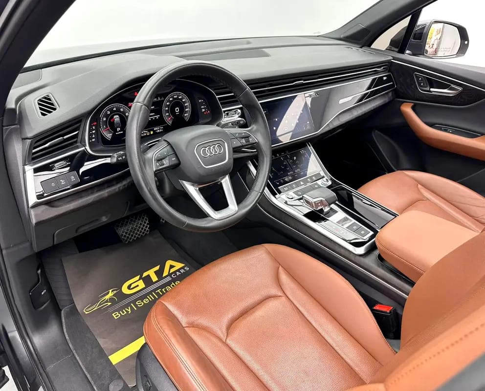 2022 Audi Q7 55 TFSI Quattro S-Line, 1 Year Warranty Unlimited KM, Service History, GCC - Thumbnail 9